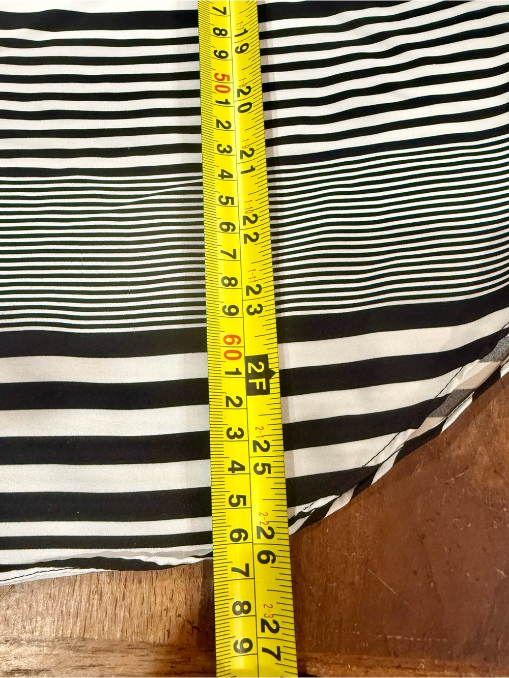 Express Striped Zip Front V-Neck Blouse Top Black White XS - Picture 11 of 11